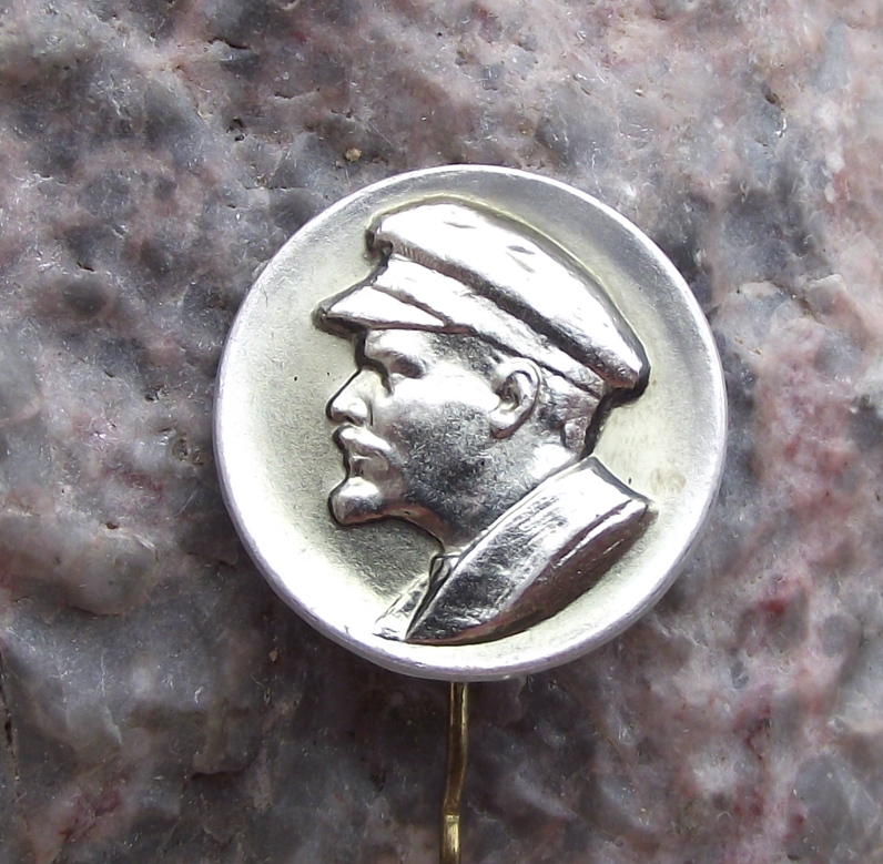 Vintage Vladimir Lenin Communist Leader Flat Workers Cap Soviet Pin Badge
