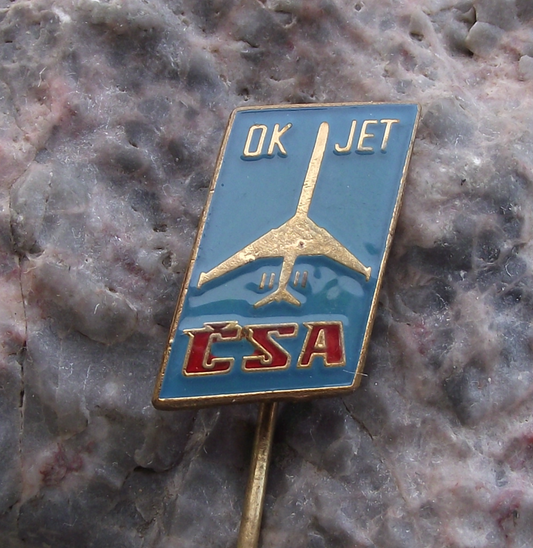 CSA Czech Airlines Ilyushin IL-62 OK-JET Long Range Jet Airliner Pin Badge