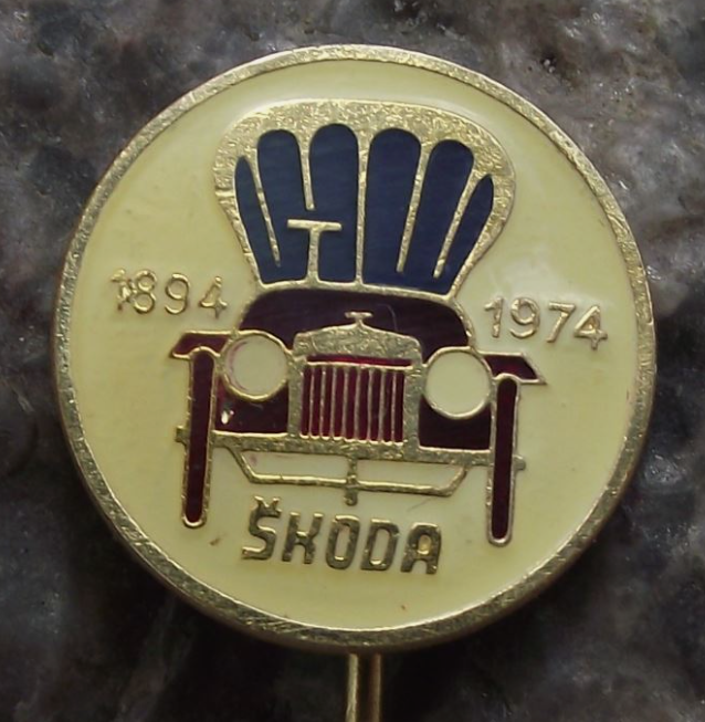 1974 Skoda Autos 80th Anniversary Veteran Car Voiturette Keychain Keyring - Badgecrazy