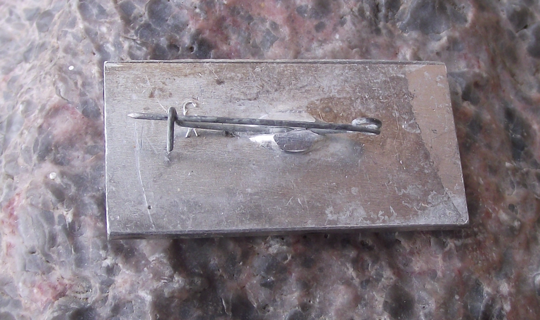 1970 Vladimir Lenin Centenary 100 Years Anniversary Signing Book Pin Badge - Badgecrazy