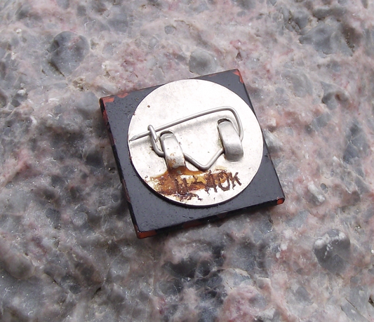 Vintage Vladimir Lenin Communist Leader Head Glass Mirror Bust Pin Badge