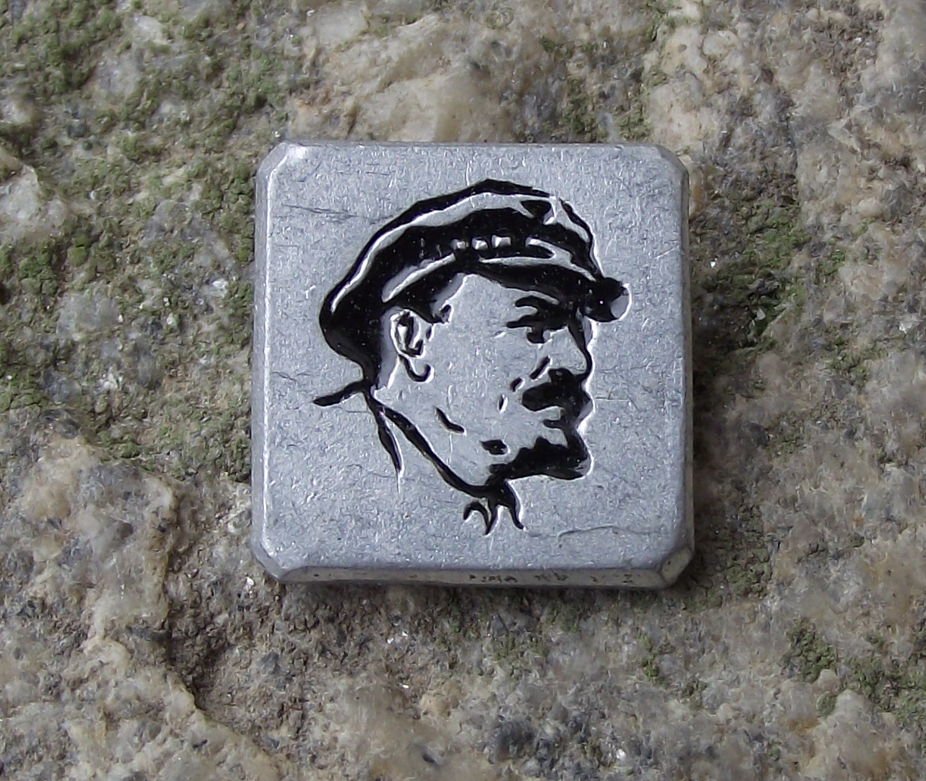 Vintage VI Lenin Russian Soviet Union Communist Politician Flat Cap Pin Badge