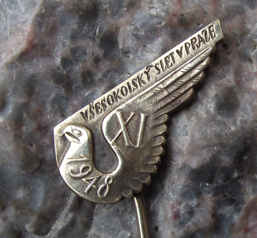 1948 Sokol Slet Falcon Mass Gymnastics Event Prague Celebration Pin Badge