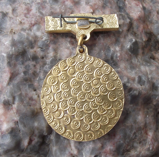 Vintage Soviet International Red Cross Crescent Blood Donor 1st Class Pin Badge