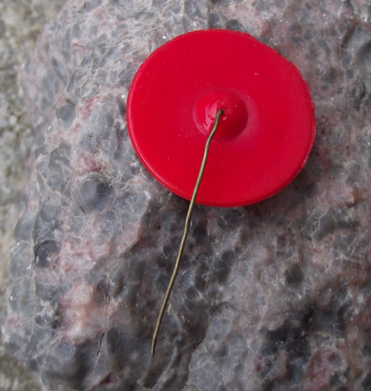 Vintage Theresienstadt Terezin Concentration Camp Remembrance Glass Pin Badge - Badgecrazy