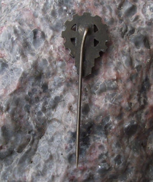 Vintage Czechoslovakia Social Democratic Party Wheat Logo Pin Badge - Badgecrazy