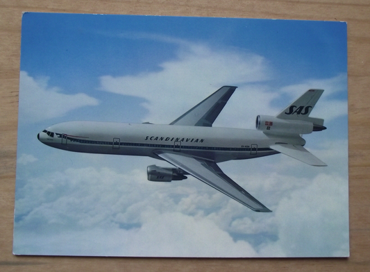 Vintage SAS Scandinavian Douglas DC 10 Airliner Aircraft Postcard - Badgecrazy
