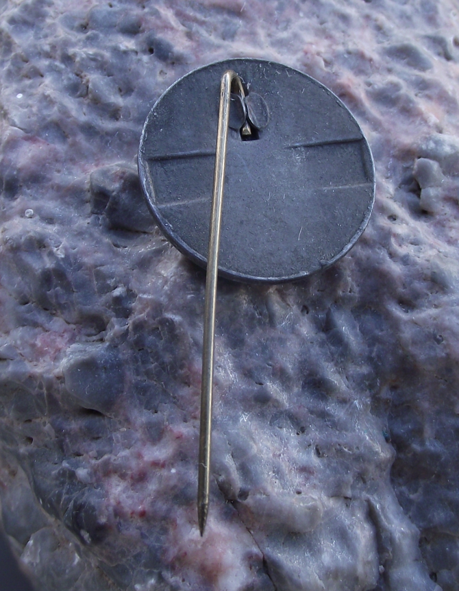 1945 World Students Day 17th November Prague Czech Congress Pin Badge - Badgecrazy