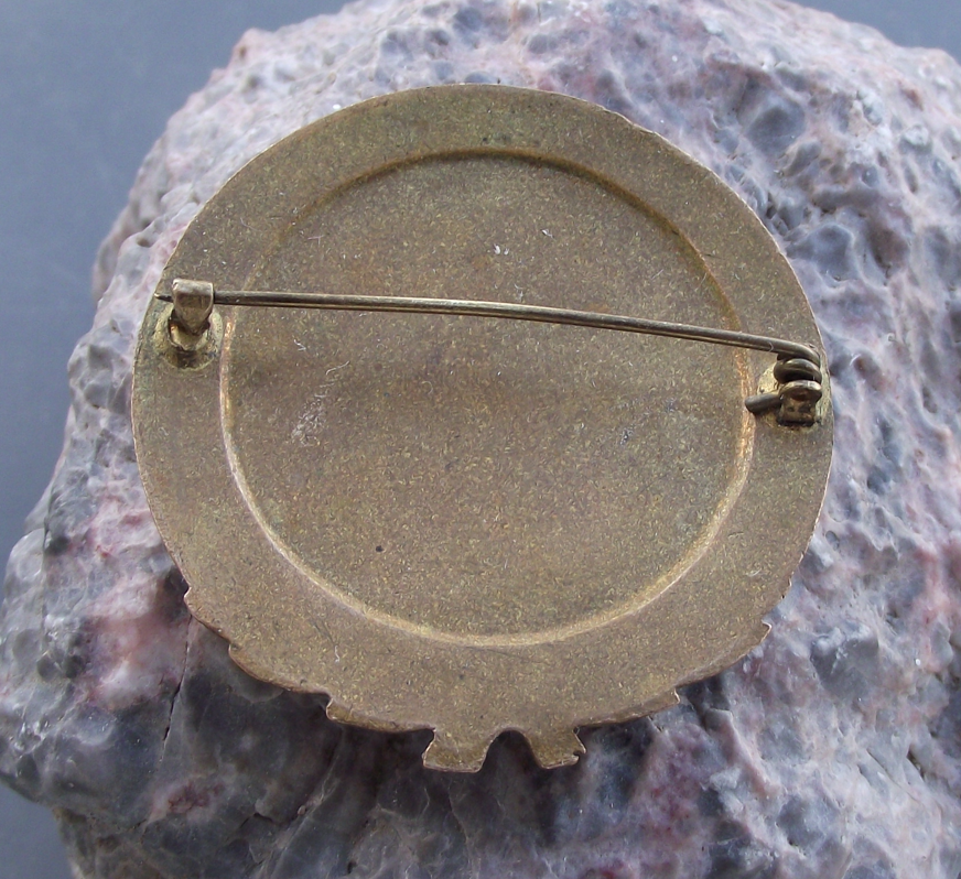 Vintage Large IUS International Students Union Pin Laurel Leaves Badge - Badgecrazy