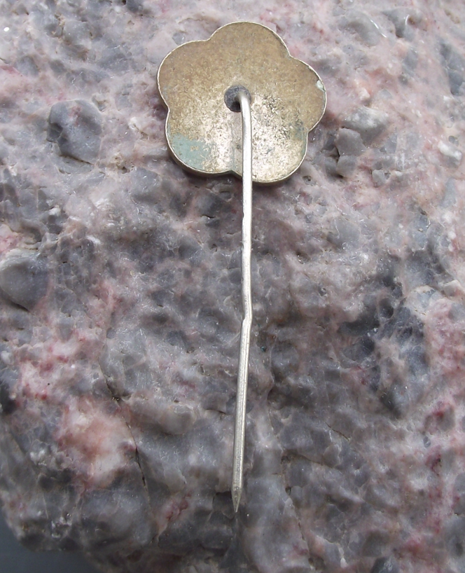 1985 WFDY World Youth Festival Moscow Soviet Union Dove on Flower Pin Badge - Badgecrazy