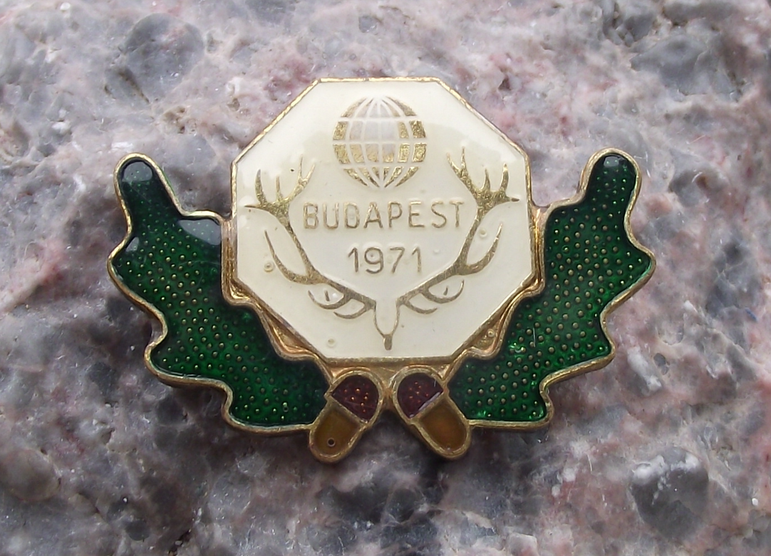 1971 Hungarian Hunting Association Expo Oak Leaf Cluster Budapest Pin Badge