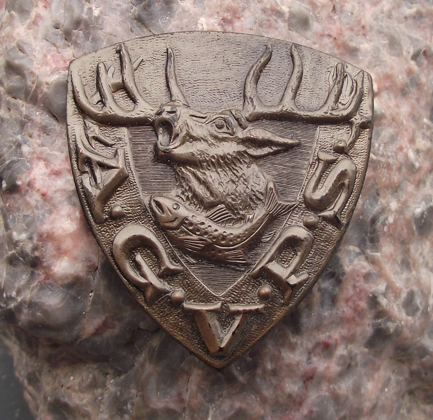 Vintage AGVPS Romania Hunting Association Stag Deer Fish Shield Pin Badge