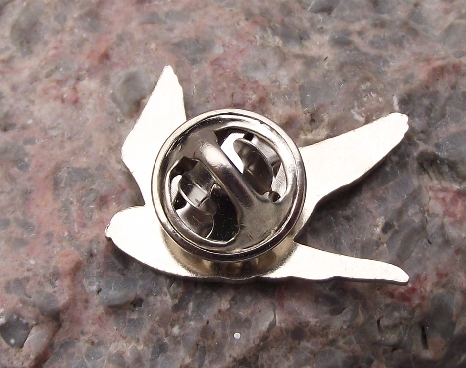 Merlin Hawk Europe Bird of Prey Brooch Raptor Pin Badge