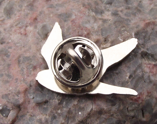 Merlin Hawk Europe Bird of Prey Brooch Raptor Pin Badge