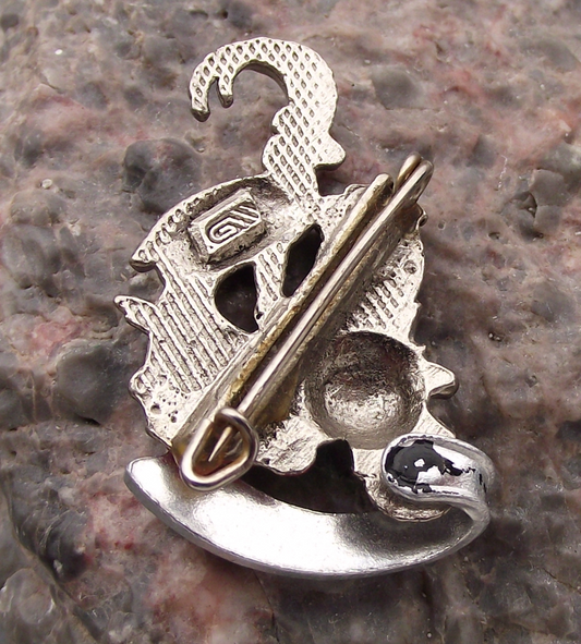 Vintage Germany Oberstdorf Edelweiss Flowers Ibex Deer Hunting Pin Badge