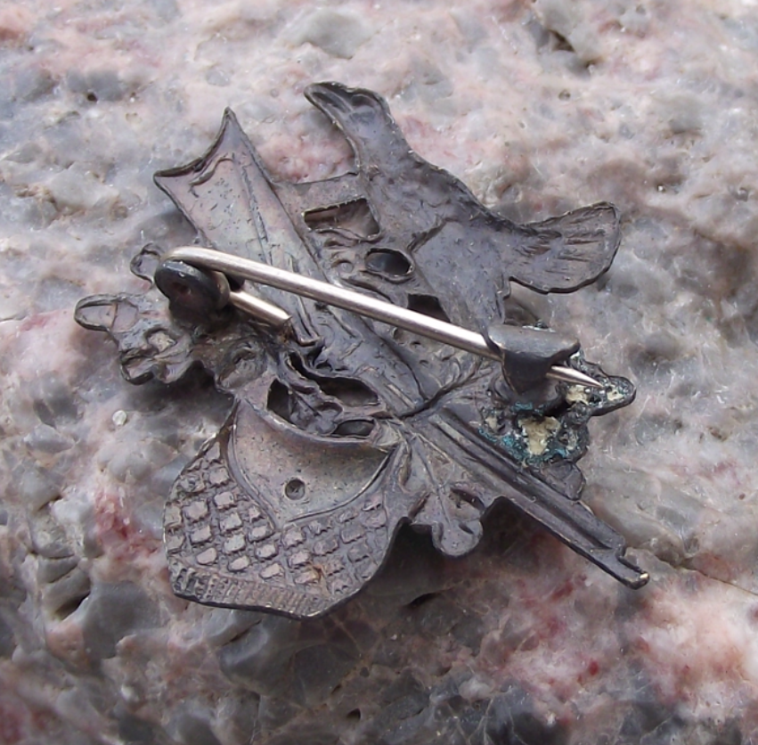 Vintage Capercaillie Giant Grouse Rifle and Satchel Hunters Pin Badge