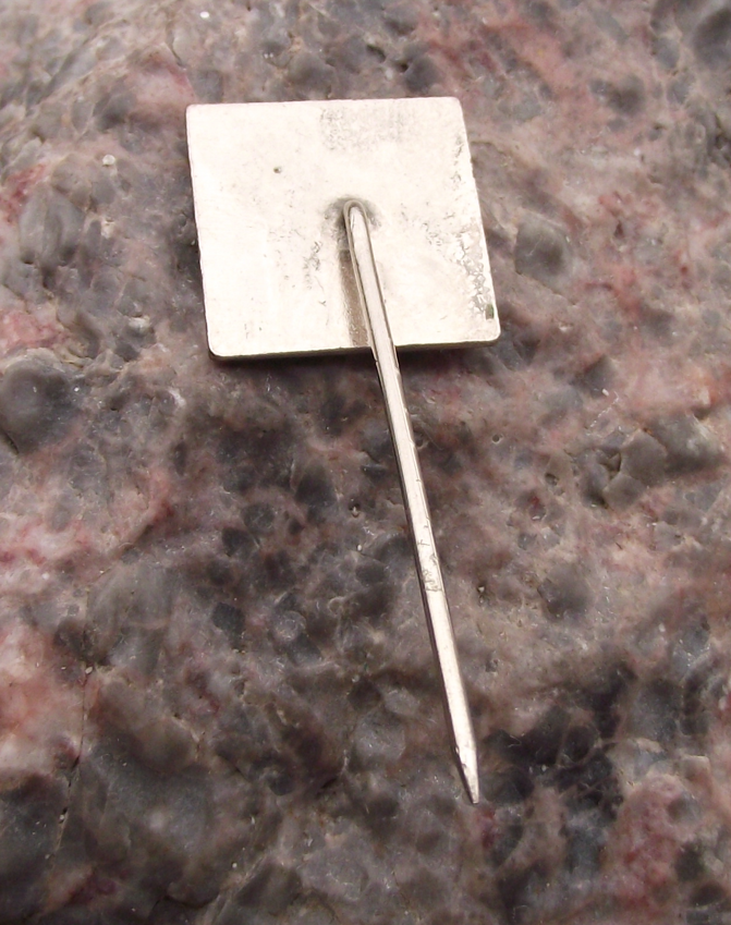 Vintage Pentacon East German Camera Lens Optical Firm DDR Pin Badge - Badgecrazy