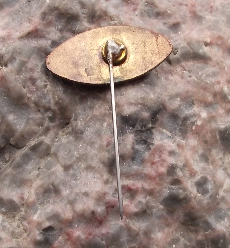 Vintage Yashica Camera Lens Company Japan Logo Motif Pin Badge - Badgecrazy