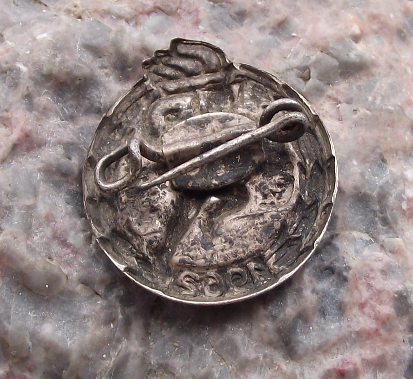 1962 Thalmann Pioneer East Germany Youth Athletics Runner Award Pin Badge - Badgecrazy