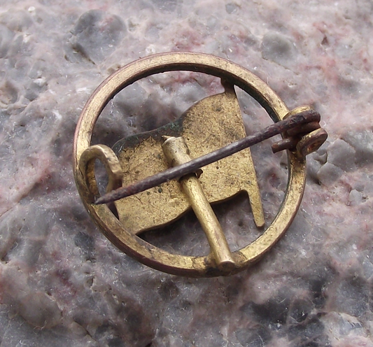 Vintage Russia Tricolor Russian Flag Pin Badge - Badgecrazy