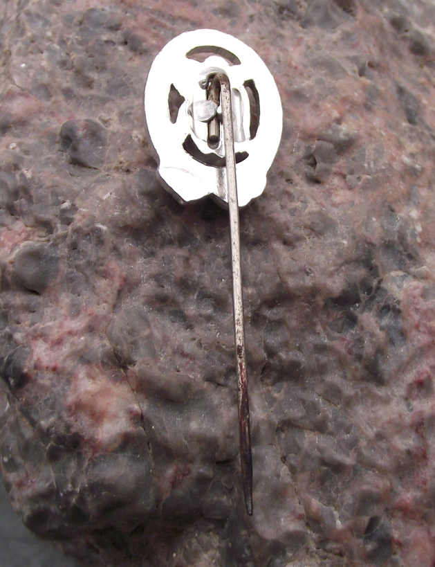 Vintage DTSB Deutsches Turn Sportfest East German DDR Logo Pin Badge - Badgecrazy