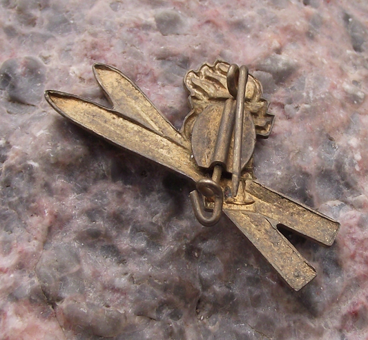 Vintage Thalmann Pioneer East Germany GDR DDR Skiing Stage 2 Pin Badge - Badgecrazy