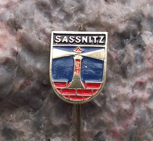 Vintage Sassnitz East German DDR Heraldic Crest Coat of Arms Pin Badge - Badgecrazy
