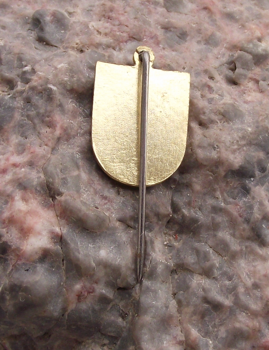 Vintage Sellin Rugen East German DDR Heraldic Crest Chain Pendant - Badgecrazy