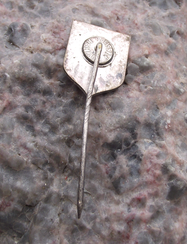 Vintage Original Peddinghaus Punches Dies Shears Company Pin Badge - Badgecrazy