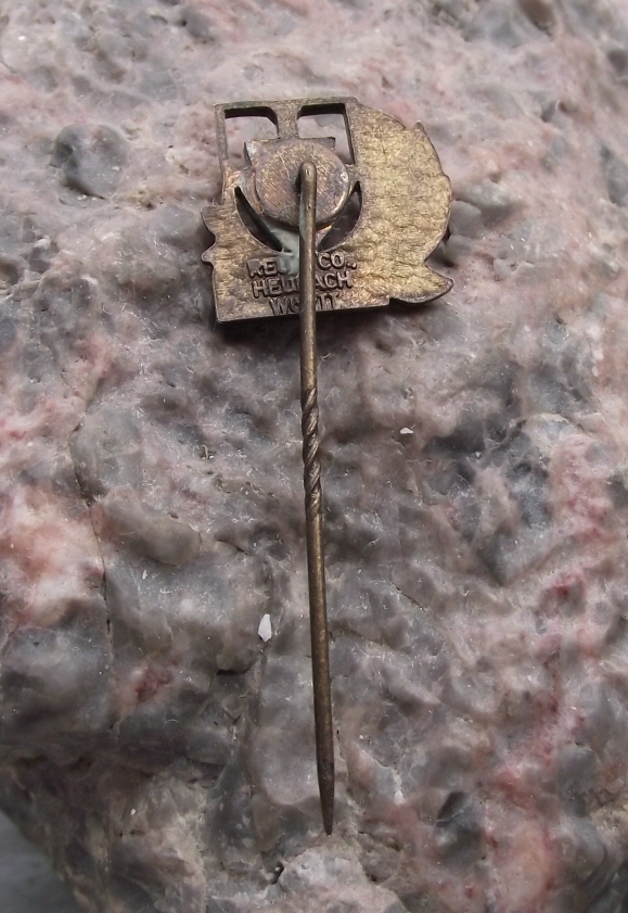 Vintage 1000 km IVV Internationaler Volkssportverband Walking Award Pin Badge - Badgecrazy