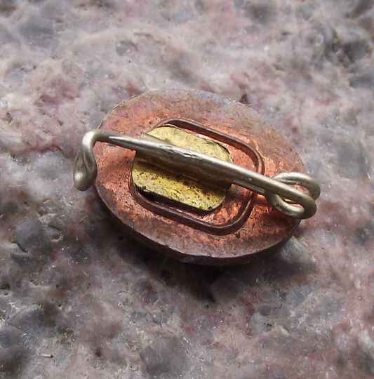 Vintage Socialist Unity Party of Germany SED Logo Membership Pin Badge - Badgecrazy