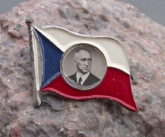 Vintage Dr Edvard Edward Benes Czech WW2 President Flag Pin Badge - Badgecrazy