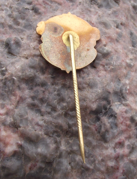 Vintage Manchester United Football Soccer Club Ship Shield Logo Pin Badge - Badgecrazy