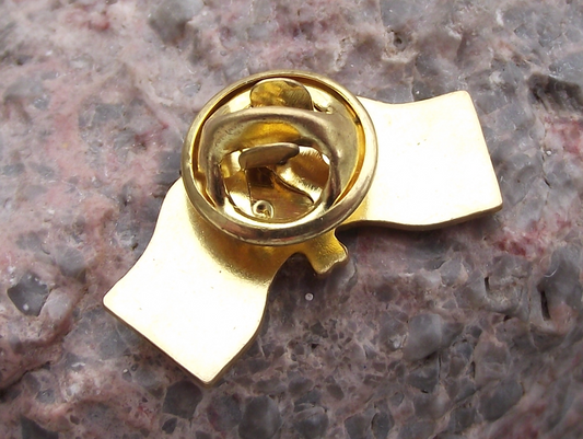 Vintage Brazil Flag Crossed Flags Czech Czechoslovakia Pin Badge - Badgecrazy