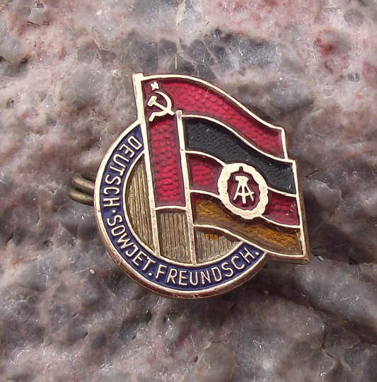 Vintage DDR East German Soviet Friendship GDR USSR Flags Pin Badge