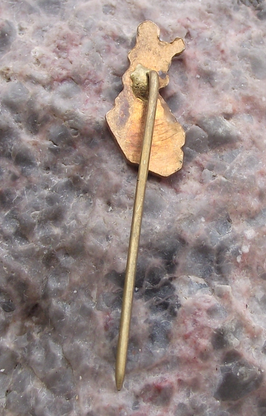 1967 Finnish Finland 50th Anniversary Country Outline Pin Badge - Badgecrazy