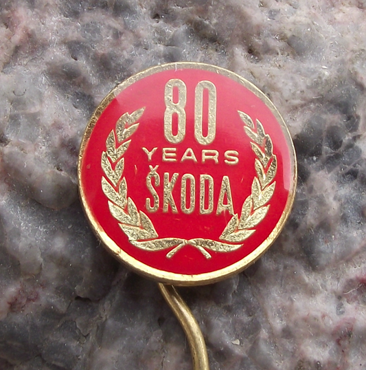 1974 Skoda Car Company 80th Anniversary Laurel Leaves Pin Badge