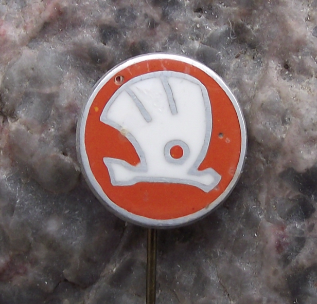 1950's Skoda Autos Cars Automobile Factory Winged Arrow Logo Pin Badge
