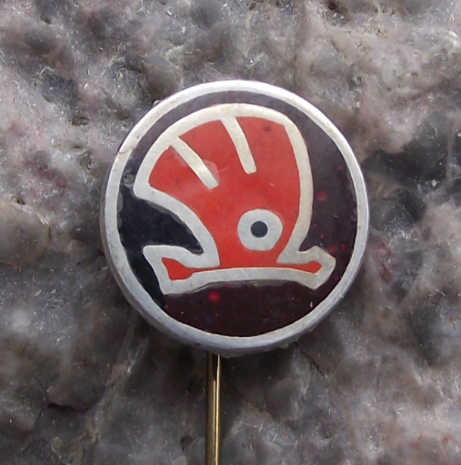 1950's Skoda Autos Cars Automobile Factory Winged Arrow Logo Pin Badge
