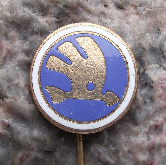 Large Vintage Skoda Autos Cars Automobile Factory Winged Arrow Pin Badge