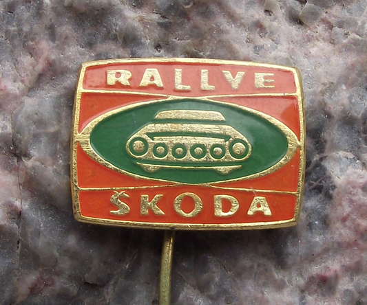 Vintage Skoda Rallye Rally Cars Automobile Race Competition Pin Badge