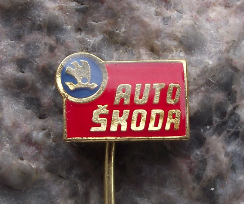 Vintage Skoda Auto Czech Car Advertising Pin Badge