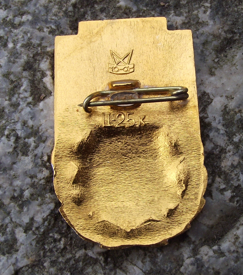 1985 Soviet Union 40th Anniversary of Victory World War 2 Pin Badge