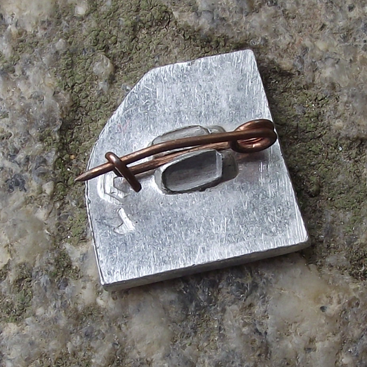 Vintage October Bolshevik Revolution Hammer and Sickle Pin Badge - Badgecrazy