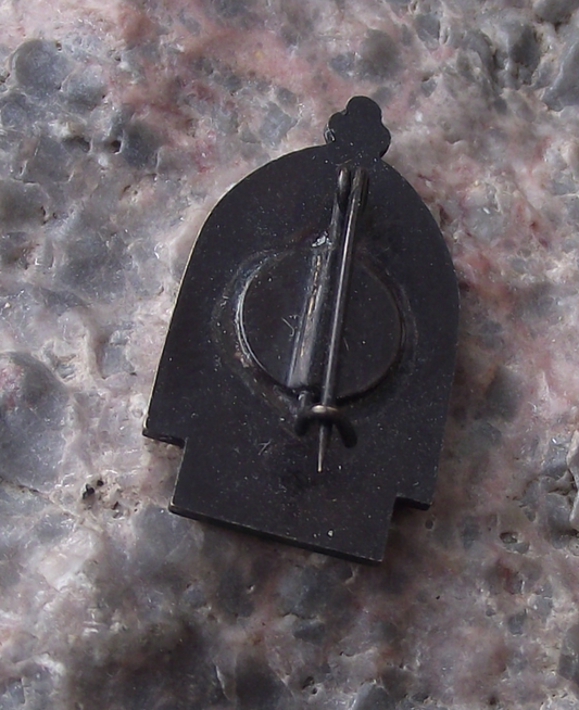 Vintage Estonia Tallinn City Church Catacombs Columns Pin Badge - Badgecrazy