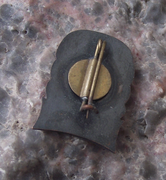 Vintage Estonia Tallinn Wild Monster Man Kalevipoeg Door Knocker Pin Badge - Badgecrazy