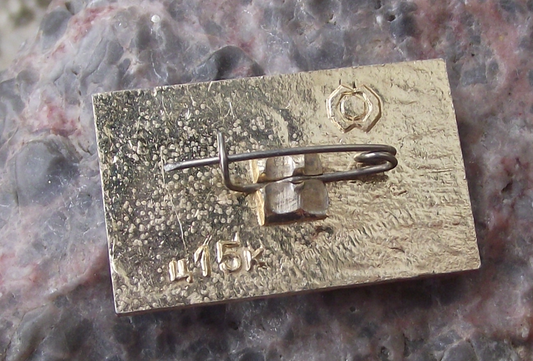 Vintage Communist Party Congress Soviet Union KNCC White Lenin Pin Badge - Badgecrazy
