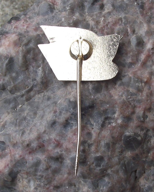 1961 Cuba Czech National Flags Cuban Trade Show Exposition Dove Pin Badge
