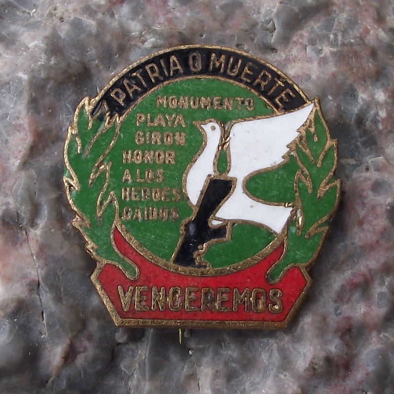 Vintage Cuba Bay of Pigs Victory Homeland or Death Slogan Dove Pin Badge