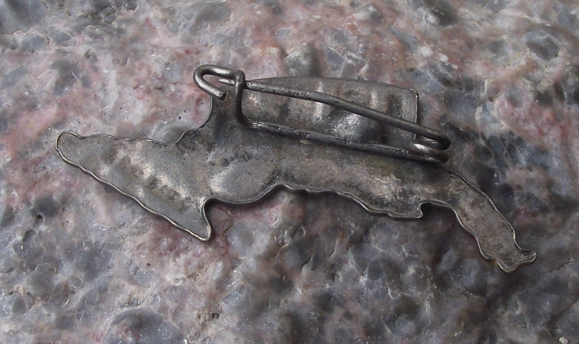 Vintage Cuba INRA Agricultural Reform Cuban Revolution Pin Badge